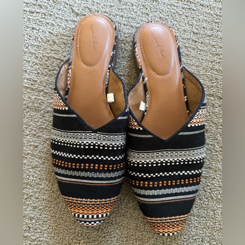 Universal Thread Slides Size 9